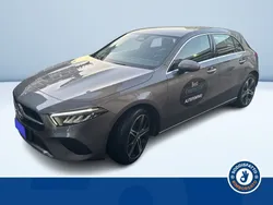 Grigio metallizzato Usata 2024 Mercedes A180 Advanced Plus Tre volumi | 33.100 € (Buon prezzo)