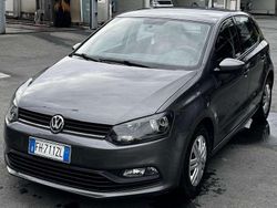 Grigio Usata 2017 VW Polo Comfortline Tre volumi | 8500 € (Ottimo prezzo)
