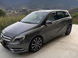 Usata 2012 Mercedes B200 Premium Monovolume | 9300 € (Buon prezzo)
