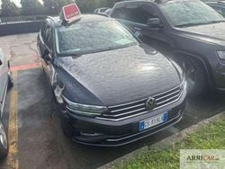Grigio Usata 2023 VW Passat Business Station wagon | 33.800 € (Cara)