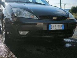 Usata 2002 Ford Focus Zetec Station wagon | 3000 € (Molto cara)