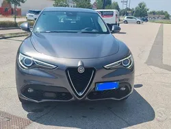 Usata 2017 Alfa Romeo Stelvio SUV | 19.000 € (Buon prezzo)