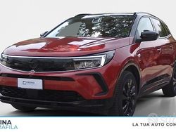 Rosso/ tetto nero Usata 2022 Opel Grandland X S SUV | 19.400 € (Buon prezzo)