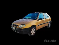 Usata 2000 Citroën Saxo Due volumi | 1500 € (Molto cara)