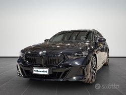 Nero Usata 2024 BMW 520 M Sport Station wagon | 54.960 € (Super prezzo)