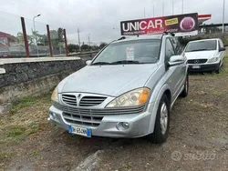 Grigio chiaro Usata 2007 Ssangyong Kyron SUV | 2900 €