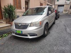 Grigio Usata 2014 Lancia Voyager Monovolume | 5000 € (Ottimo prezzo)