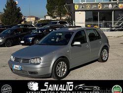 Grigio Usata 2002 VW Golf IV Highline Tre volumi | 3500 € (Cara)