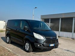 Nero Usata 2014 Ford Transit Custom Tre volumi | 12.000 €