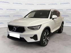 Azzurro Nuova 2025 Volvo XC40 Core SUV | 39.500 € (Molto cara)
