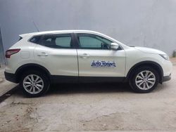 Bianco perlato Usata 2017 Nissan Qashqai N-Vision SUV | 11.900 € (Buon prezzo)