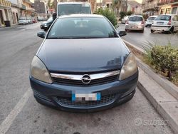 Blu Usata 2007 Opel Astra Coupé | 1500 € (Ottimo prezzo)