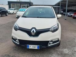 Beige Usata 2015 Renault Captur SUV | 8900 € (Buon prezzo)
