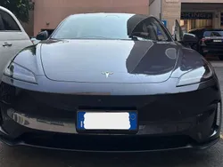 Grigio Usata 2024 Tesla Model 3 Performance Tre volumi | 40.000 €