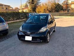 Nero Usata 2010 Toyota Aygo Due volumi | 1499 € (Super prezzo)