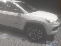 Bianco Usata 2024 Jeep Compass SUV | 24.500 € (Ottimo prezzo)