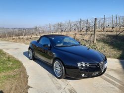 Nero Usata 2009 Alfa Romeo Spider Cabrio | 12.500 € (Buon prezzo)
