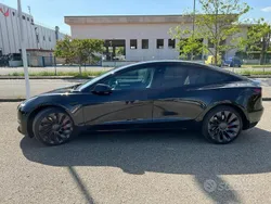 Nero Usata 2021 Tesla Model 3 Performance Tre volumi | 35.900 € (Cara)