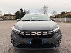 Grigio Usata 2025 Dacia Sandero Expression Tre volumi | 15.500 € (Ottimo prezzo)