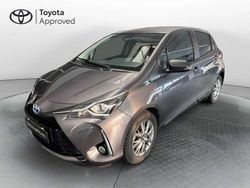 Grigio Usata 2017 Toyota Yaris Hybrid Active Tre volumi | 12.900 € (Buon prezzo)