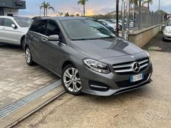 Grigio Usata 2015 Mercedes B180 Monovolume | 10.999 € (Buon prezzo)