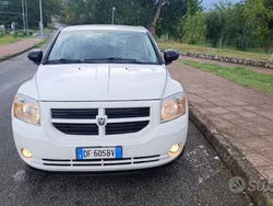 Usata 2008 Dodge Caliber SXT SUV | 5000 € (Molto cara)