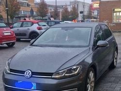 Grigio Usata 2019 VW Golf Trendline Tre volumi | 13.000 € (Buon prezzo)