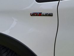 Bianco Usata 2017 Peugeot 2008 SUV | 12.900 € (Cara)