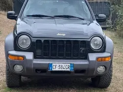 Usata 2003 Jeep Cherokee SUV | 4800 € (Buon prezzo)