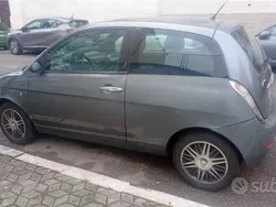 Usata 2006 Lancia Ypsilon Due volumi | 2400 € (Buon prezzo)