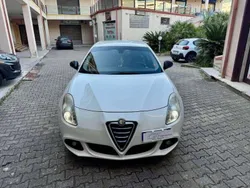 Bianco Usata 2011 Alfa Romeo Giulietta Distinctive Due volumi | 5200 € (Buon prezzo)