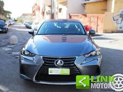 Grigio Usata 2017 Lexus IS300h Business Edition Tre volumi | 16.500 €