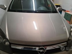 Grigio Usata 2006 Opel Astra Tre volumi | 2500 € (Buon prezzo)