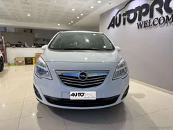 Bianco Usata 2011 Opel Meriva Cosmo Monovolume | 3900 € (Buon prezzo)