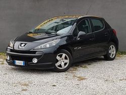 Nero Usata 2009 Peugeot 207 Tre volumi | 2490 € (Buon prezzo)