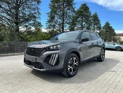 Grigio Nuova 2025 Peugeot e-2008 GT SUV | 33.000 € (Molto cara)