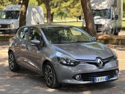 Grigio Usata 2014 Renault Clio IV Tre volumi | 5900 € (Buon prezzo)