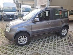 Grigio Usata 2011 Fiat Panda 4x4 Climbing Due volumi | 6200 € (Buon prezzo)