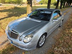 Argento Usata 2007 Mercedes E220 Avantgarde Tre volumi | 2990 € (Super prezzo)