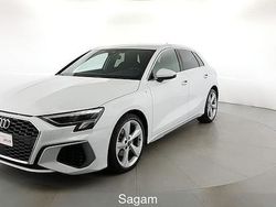 Bianco ghiaccio metallizzato Usata 2024 Audi A3 S-Line Tre volumi | 32.500 € (Ottimo prezzo)