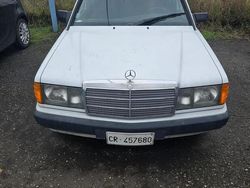 Usata 1992 Mercedes 190 Tre volumi | 2000 €