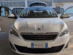 Usata 2014 Peugeot 308 Active Tre volumi | 8500 €
