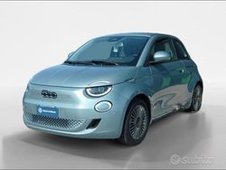 Nazzurro Usata 2021 Fiat 500e Icon Tre volumi | 13.900 € (Buon prezzo)