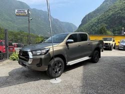 Oxide bronze 6x1 Nuova 2025 Toyota HiLux Lounge Pick-up | 45.902 € (Buon prezzo)