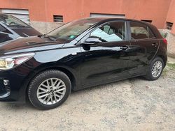 Usata 2019 Kia Rio Tre volumi | 9500 € (Ottimo prezzo)