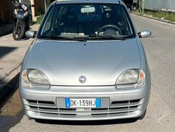 Grigio Usata 2007 Fiat 600 Due volumi | 2690 € (Buon prezzo)