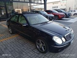 Blu/azzurro Usata 2005 Mercedes E200 AMG Tre volumi | 6000 €