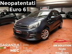 Blu Usata 2015 Kia Rio Tre volumi | 5950 € (Ottimo prezzo)