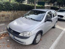 Usata 2005 Opel Corsa Swing Tre volumi | 1300 €