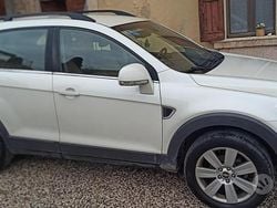 Bianco Usata 2009 Chevrolet Captiva SUV | 3900 € (Ottimo prezzo)